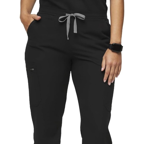 NWT FIGS Yola Skinny Scrub Pants in Black Size S Regular - Picture 11 of 13